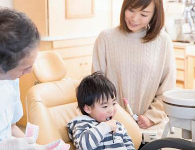 本所吾妻橋（浅草）徒歩3分の歯医者、鈴木歯科クリニックの小児歯科